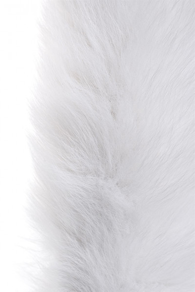 Большая серебристая металлическая анальная втулка с серым лисьим хвостом