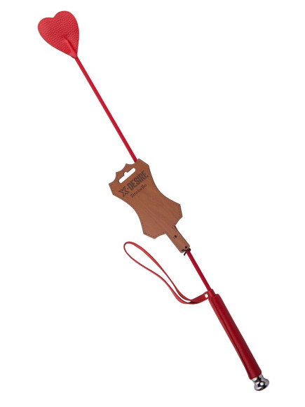 Красный стек с наконечником-сердечком - 70 см. Красный стек с наконечником-сердечком - 70 см.