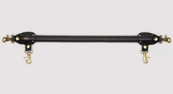 Черная распорка для ног Bound to You Faux Leather Spreader Bar - 50,8 см.