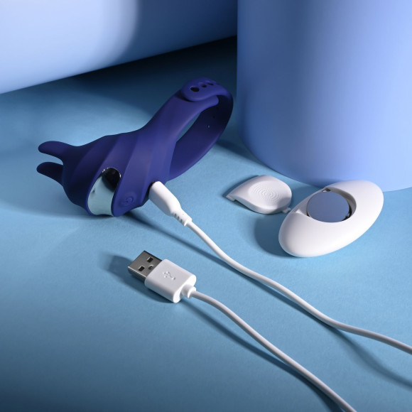 Синее эрекционное виброкольцо с клиторальной подушечкой и пультом ДУ Adjustable Fun Ring