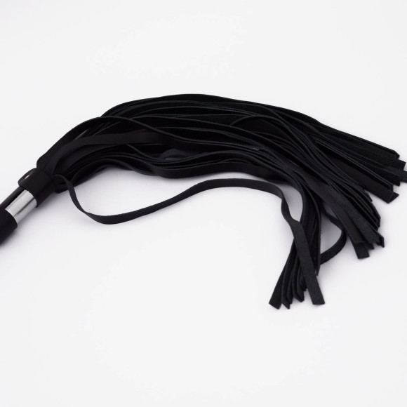 Черный кожаный флоггер со стальной ручкой - 45 см.