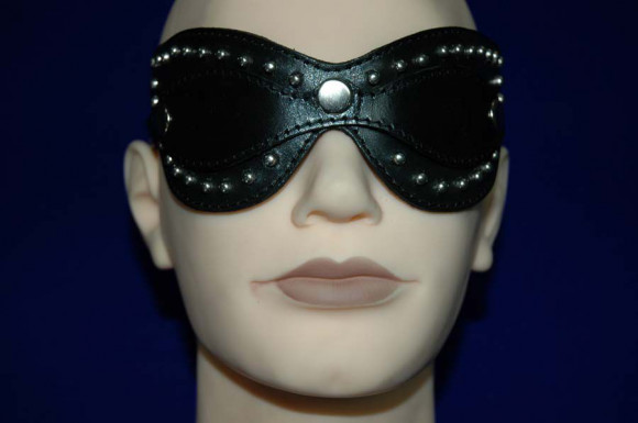 Чёрная маска на глаза  Кошка  со съемными шорами 