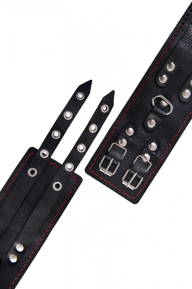 Черные оковы с двумя ремнями и подкладкой Черные оковы с двумя ремнями и подкладкой