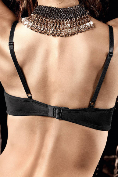 Бюстгальтер Deeper in Hell черный с мягкими чашечками и косточками Бюстгальтер Deeper in Hell черный с мягкими чашечками и косточками