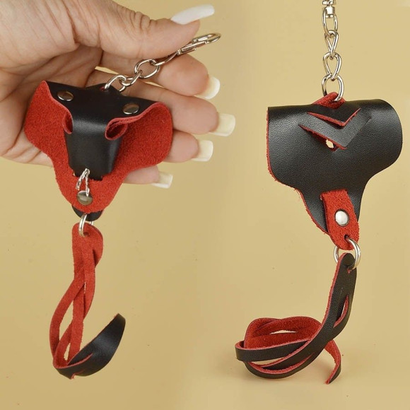 Брелок для ключей в форме кобры Брелок для ключей в форме кобры